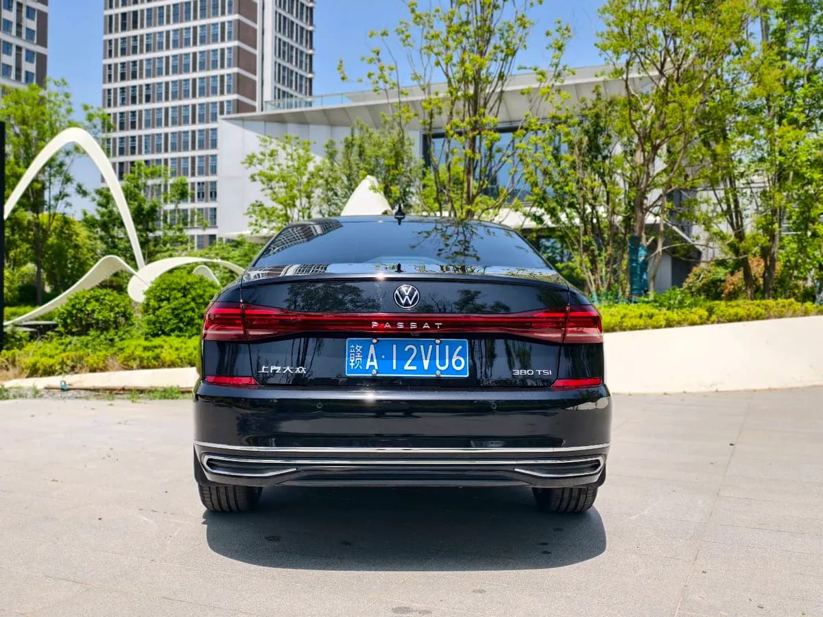 Volkswagen 2025 380TSI 3