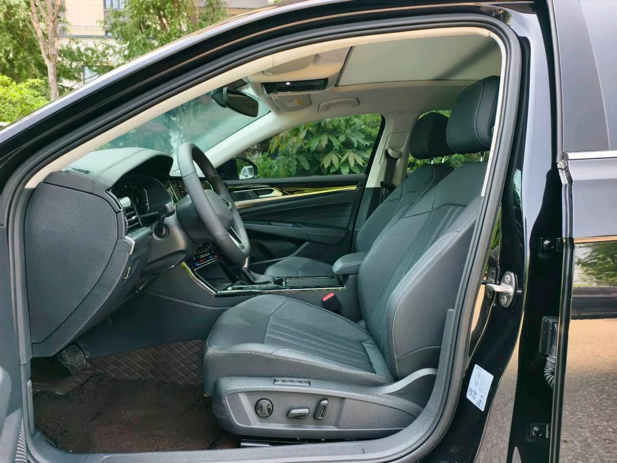Volkswagen 2025 380TSI 4