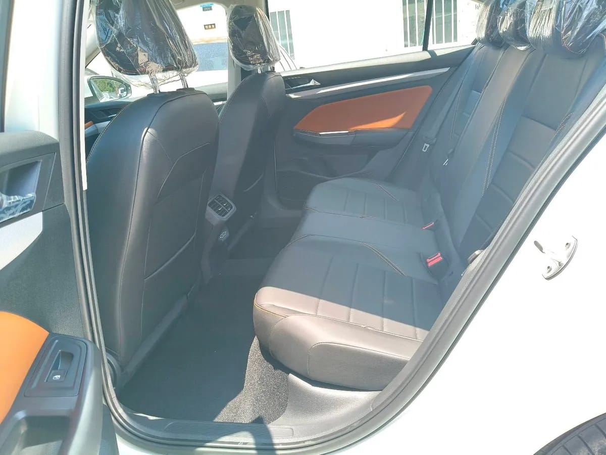 Volkswagen 2026 200TSI DSG 3
