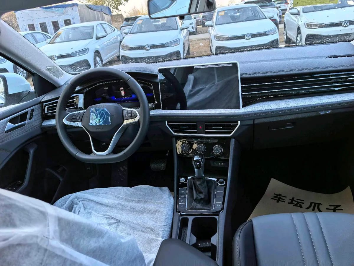 Volkswagen 2026 3000 300TSI DSG 5