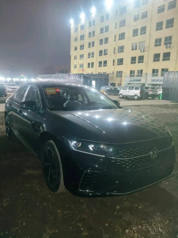 Volkswagen 2026 330TSI