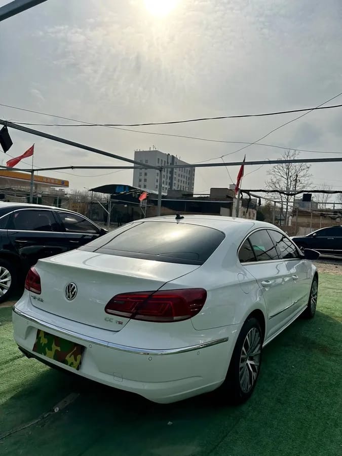 Volkswagen -CC 2016 1.8TSI 9