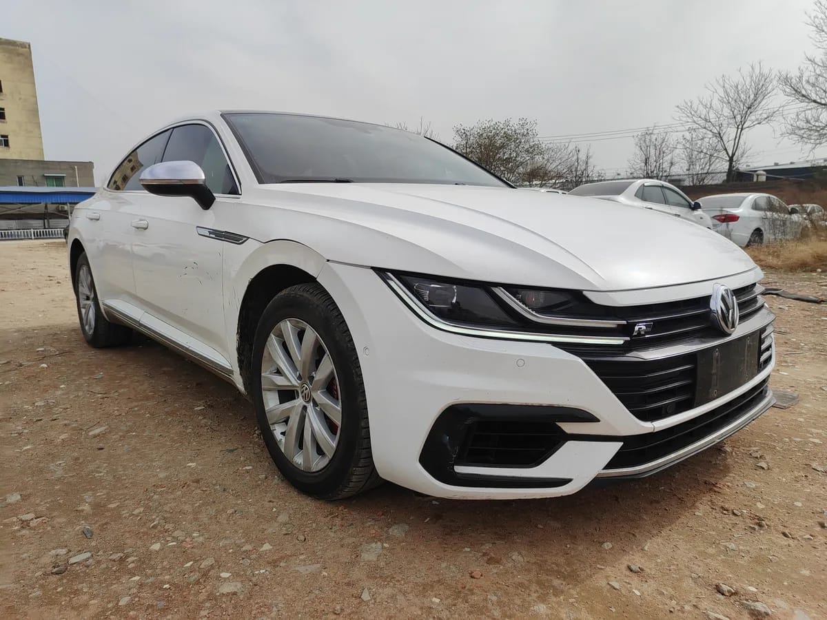 Volkswagen -CC 2019 330TSI V 3