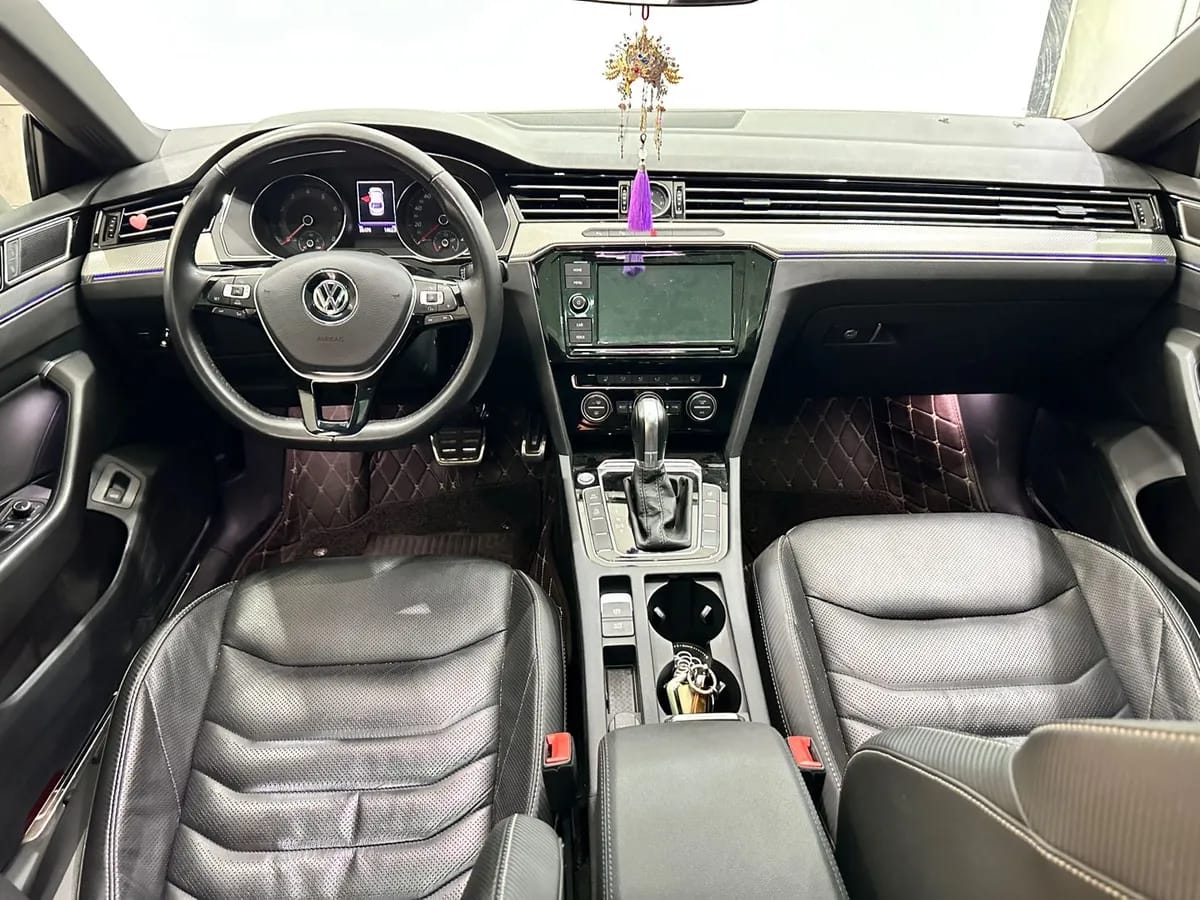 Volkswagen CC 2019 330TSI V 5