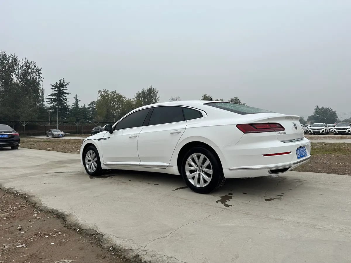 Volkswagen -CC 2019 330TSI VI 3