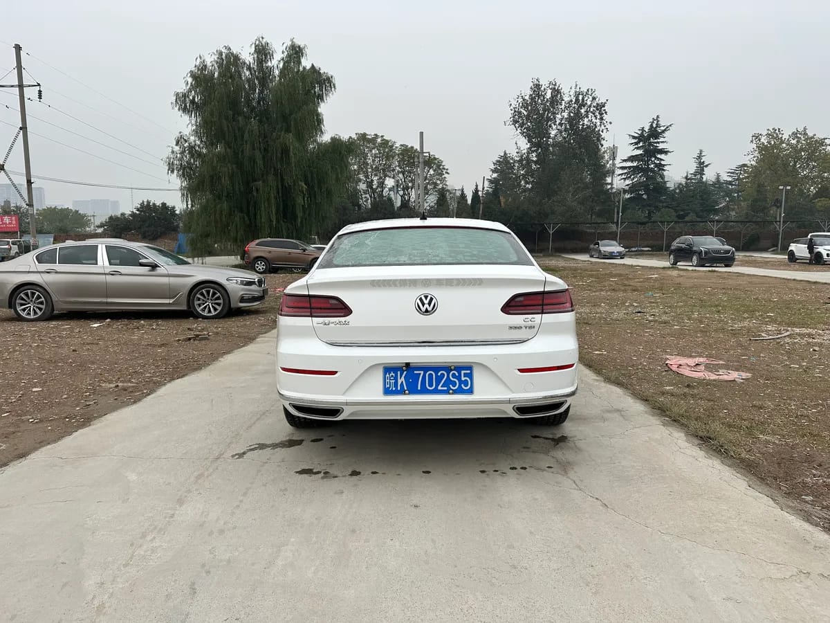 Volkswagen -CC 2019 330TSI VI 4