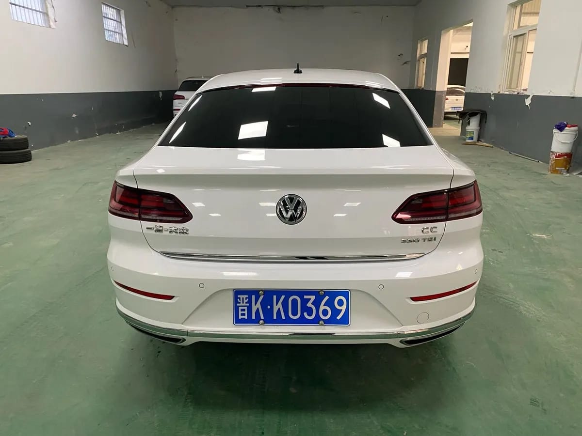 Volkswagen -CC 2020 330TSI VI 5