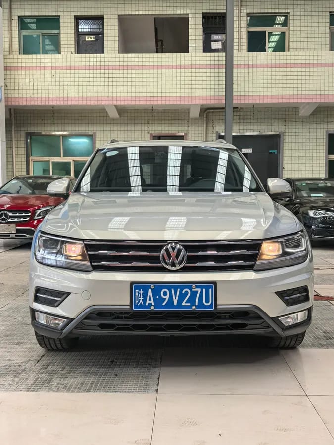 Volkswagen L 2019 330TSI VI 2