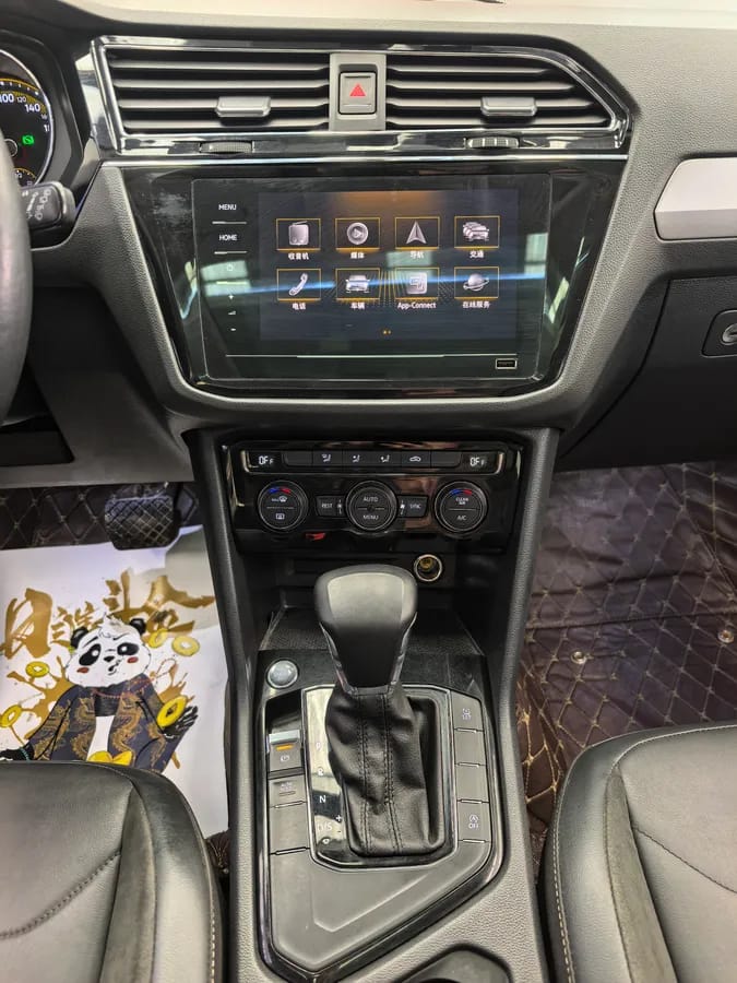 Volkswagen L 2019 330TSI VI 7