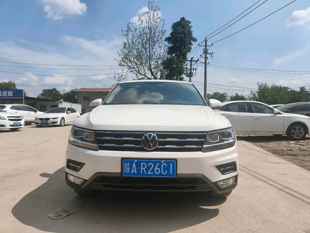 Volkswagen L 2021 330TSI 2