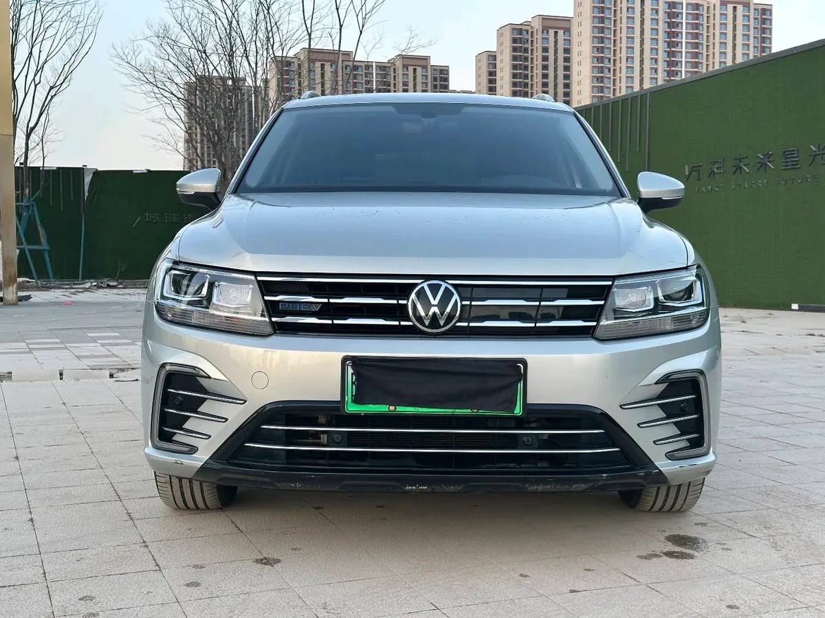 Volkswagen L 2021 430PHEV 3