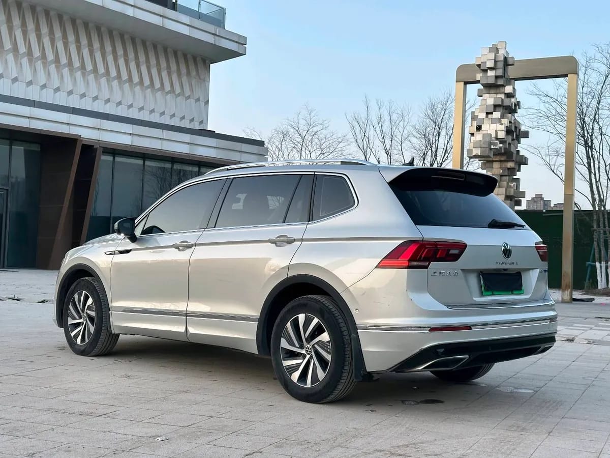 Volkswagen L 2021 430PHEV 8