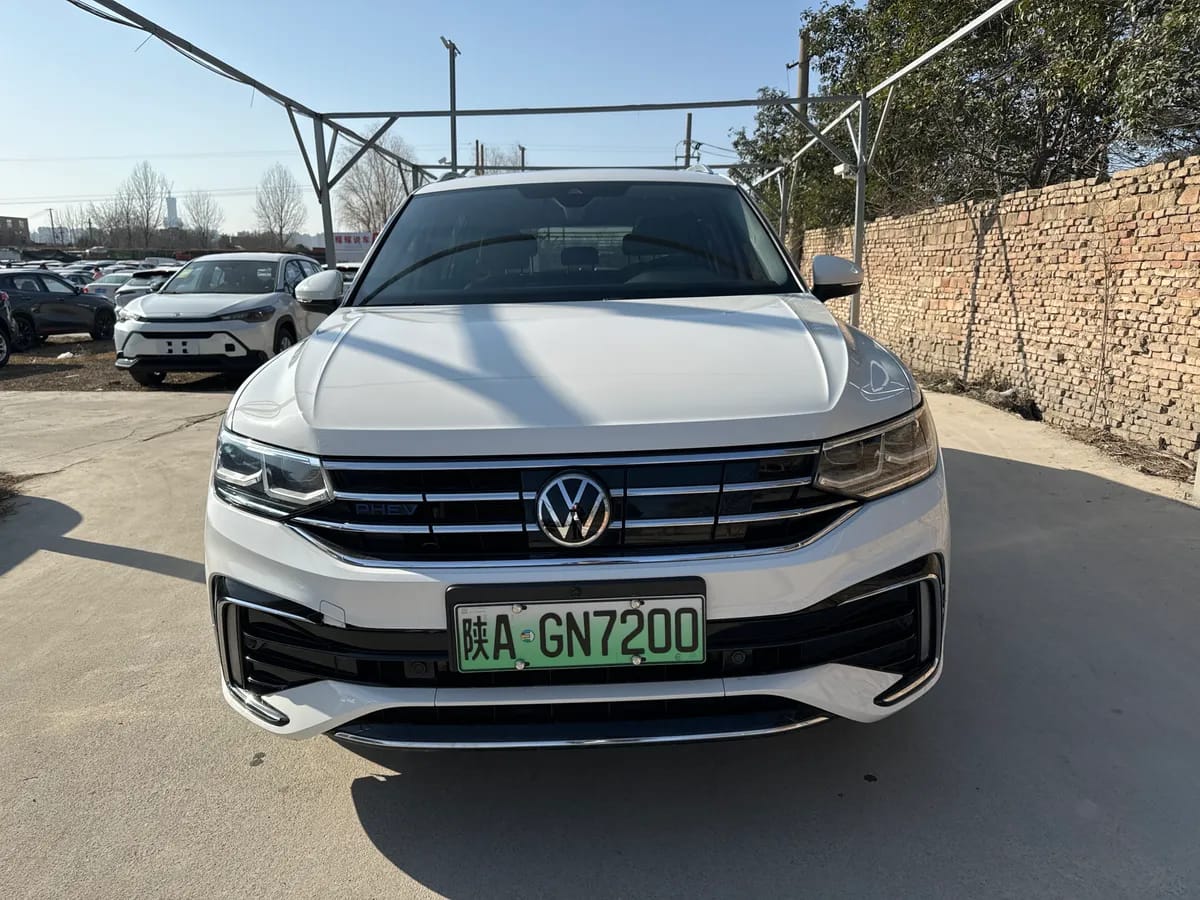 Volkswagen L 2023 430PHEV 2