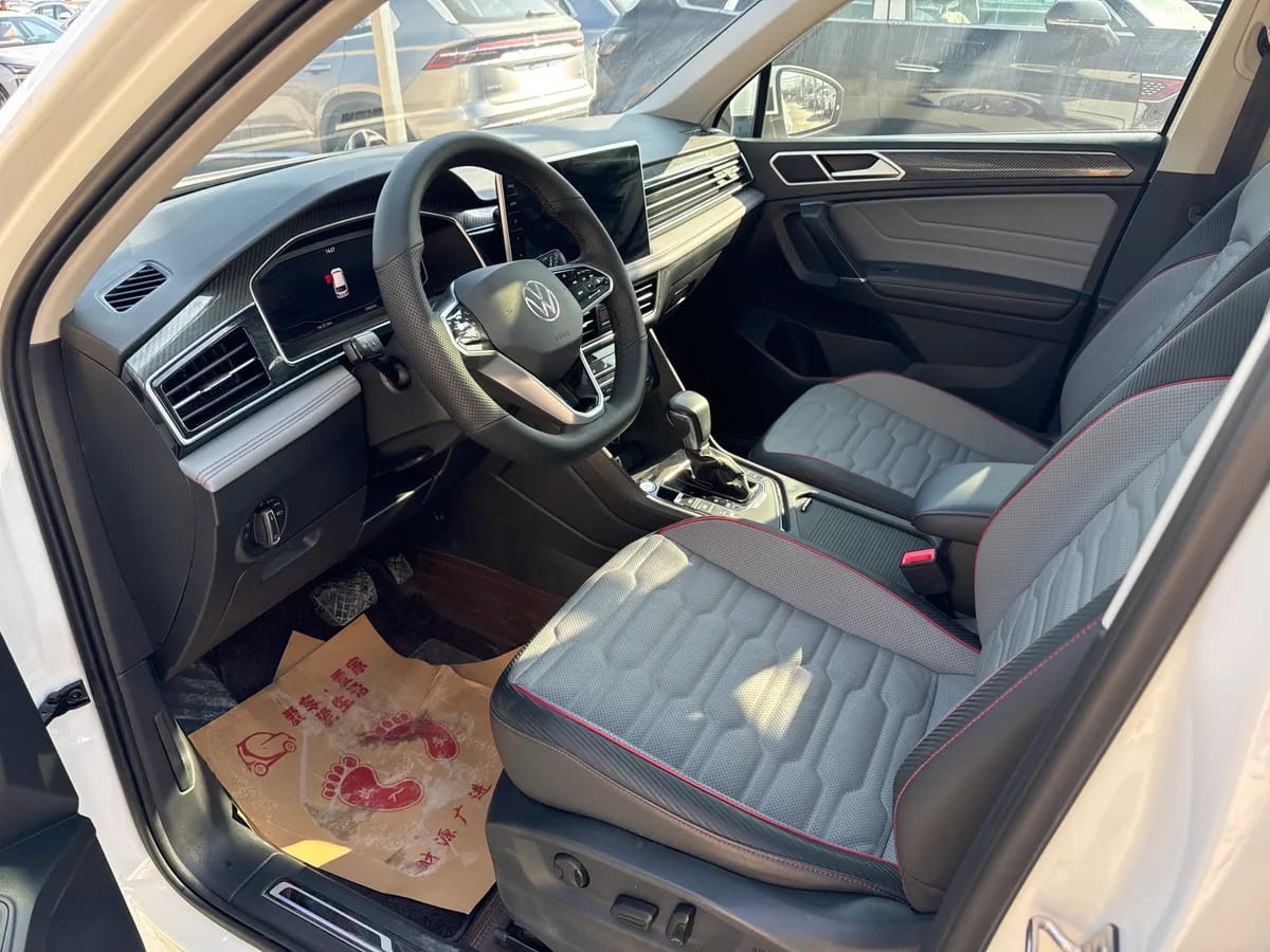 Volkswagen L 2023 430PHEV 8