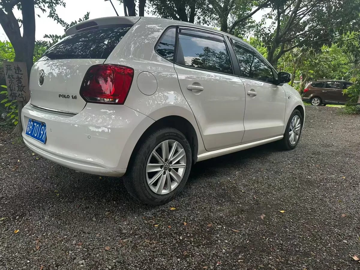 Volkswagen Polo 2013 1.6L 8