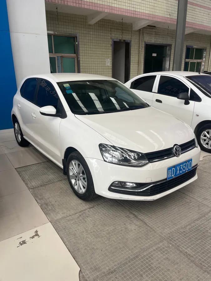 Volkswagen Polo 2014 1.6L 30 3
