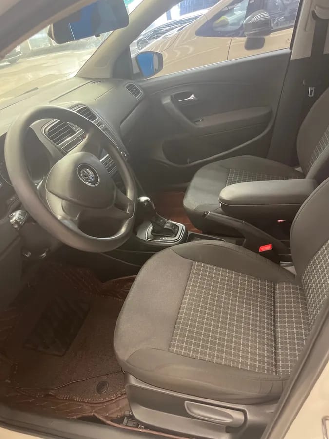 Volkswagen Polo 2014 1.6L 30 4