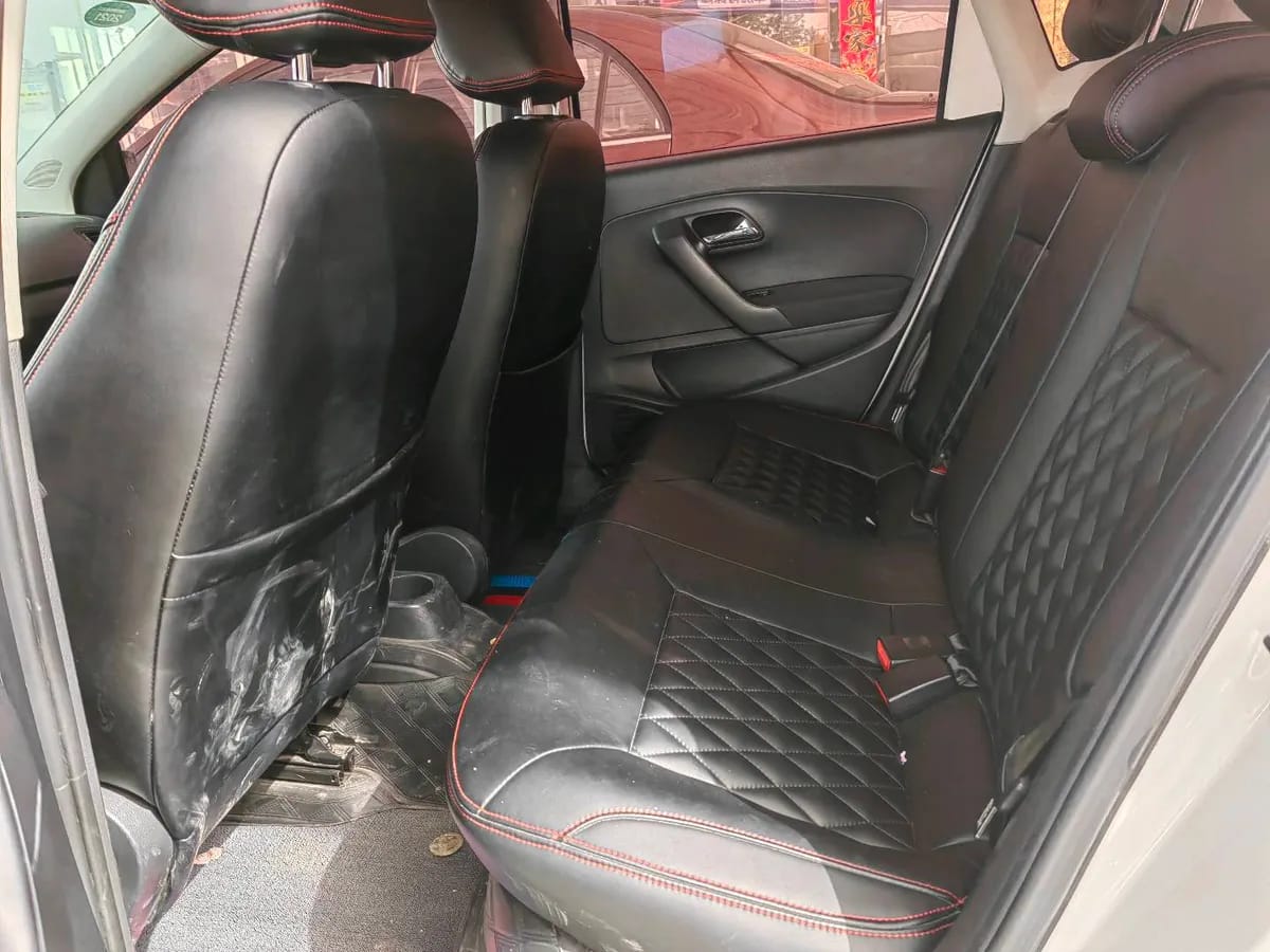 Volkswagen Polo 2018 1.5L 8