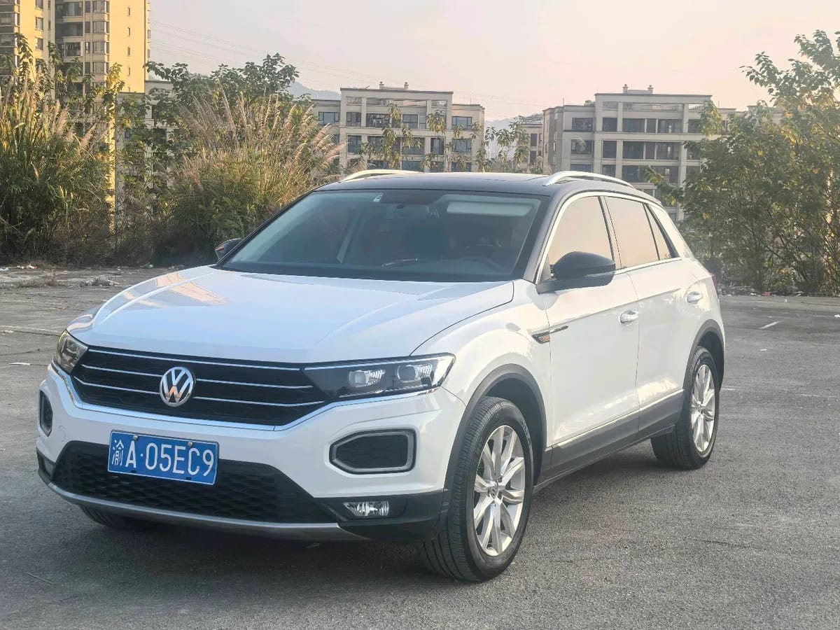 Volkswagen T-ROC 2018 230TSI DSG V 2