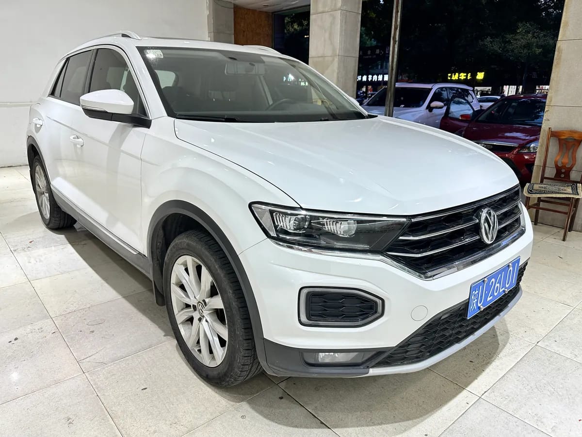 Volkswagen T-ROC 2019 230TSI DSG VI 3
