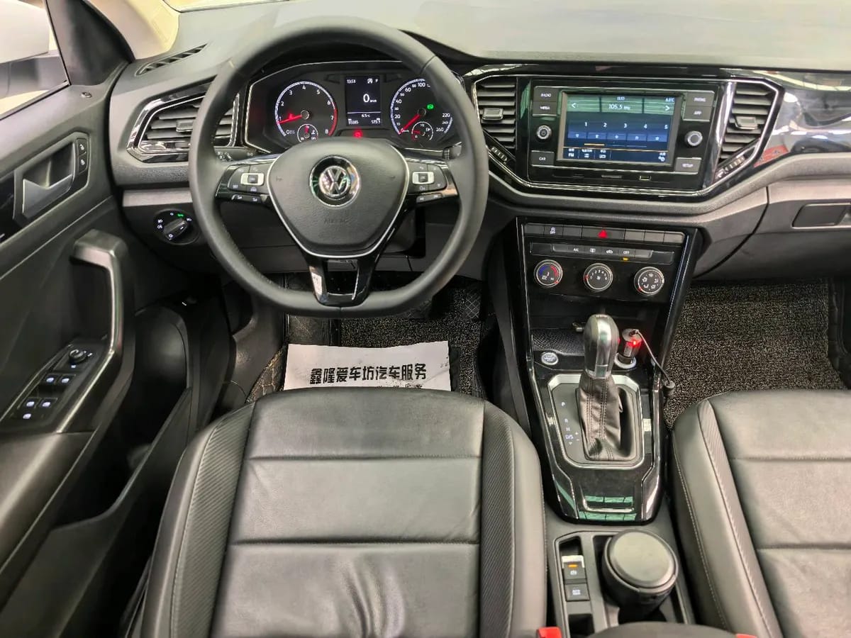 Volkswagen T-ROC 2019 280TSI DSG VI 6