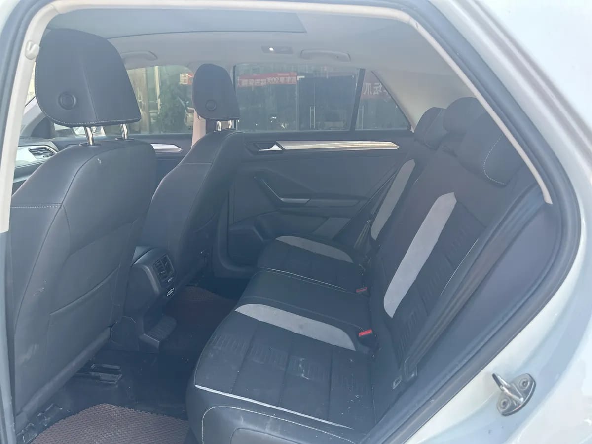 Volkswagen T-ROC 2020 280TSI DSG 7