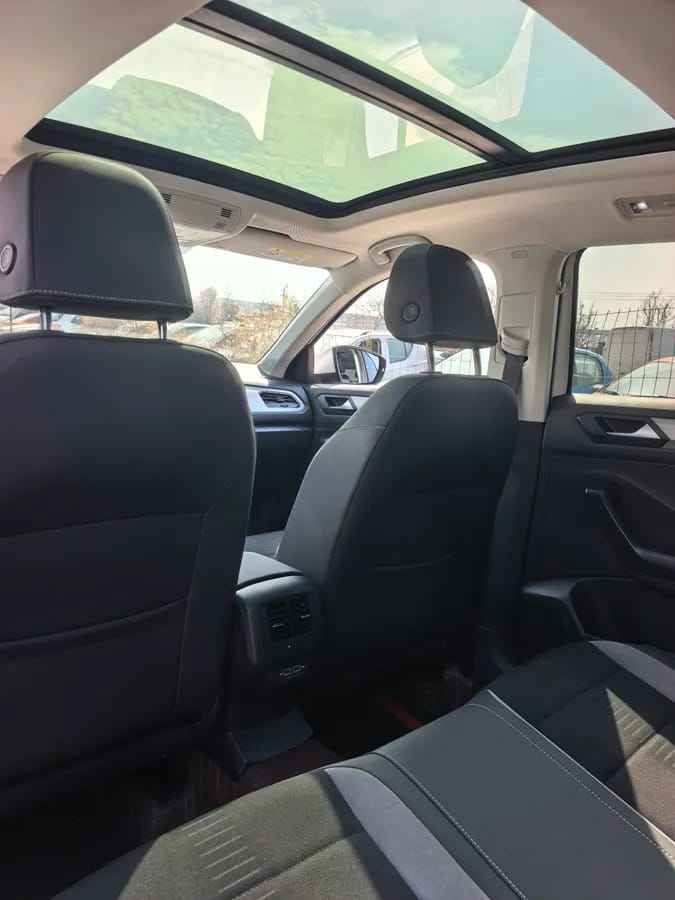 Volkswagen T-ROC 2022 280TSI DSG PLUS 5