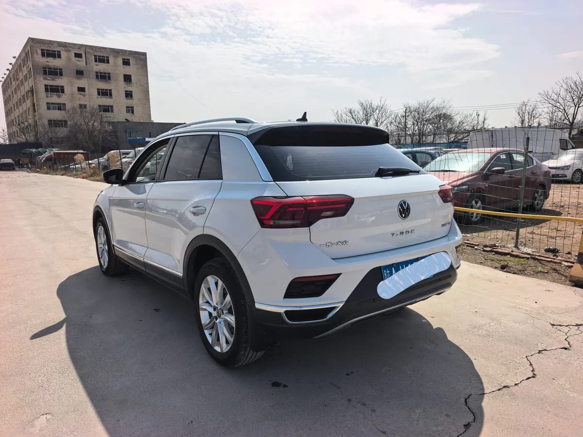 Volkswagen T-ROC 2022 280TSI DSG PLUS 7