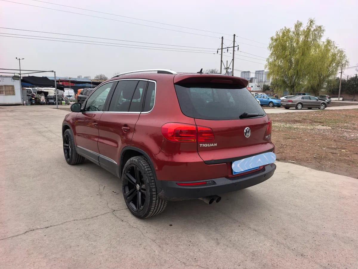 Volkswagen Tiguan ( ) 2012 2.0TSI 6