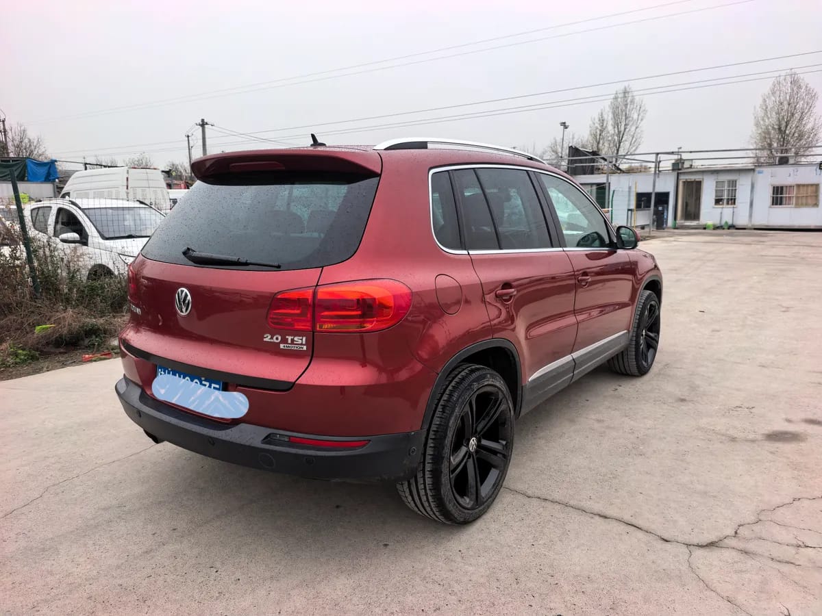 Volkswagen Tiguan ( ) 2012 2.0TSI 9