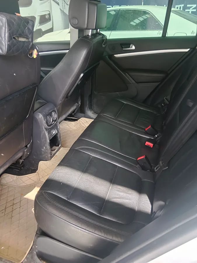 Volkswagen Tiguan 2015 2.0TSI 7