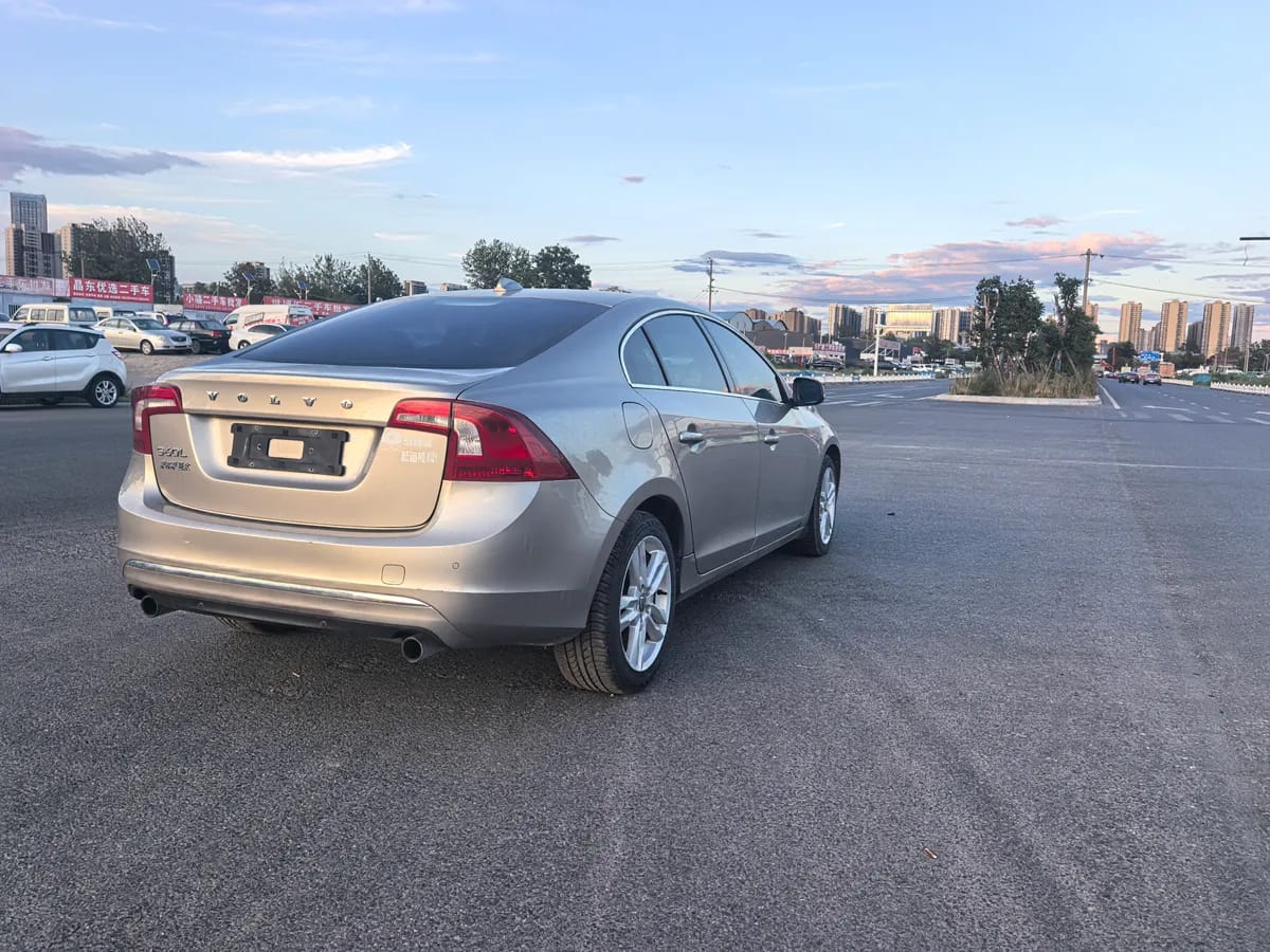 Volvo S60 2014 S60L 2.0T 6