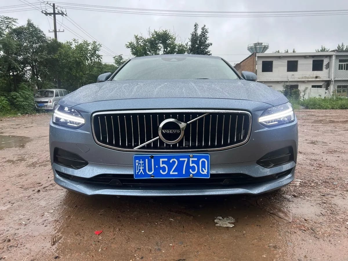 Volvo S90 2017 T4 2