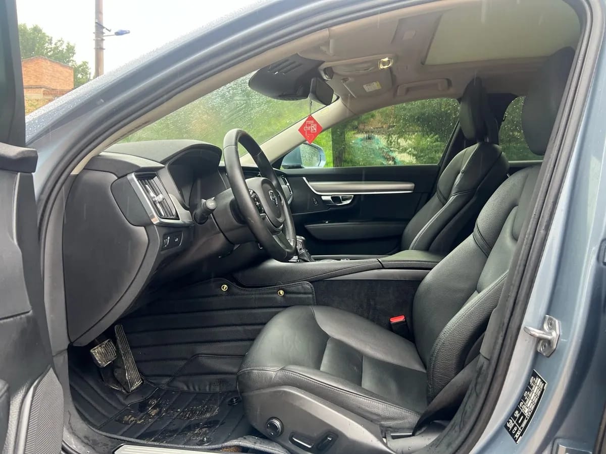 Volvo S90 2017 T4 9