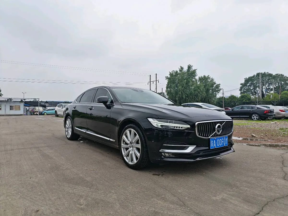 Volvo S90 2018 T5