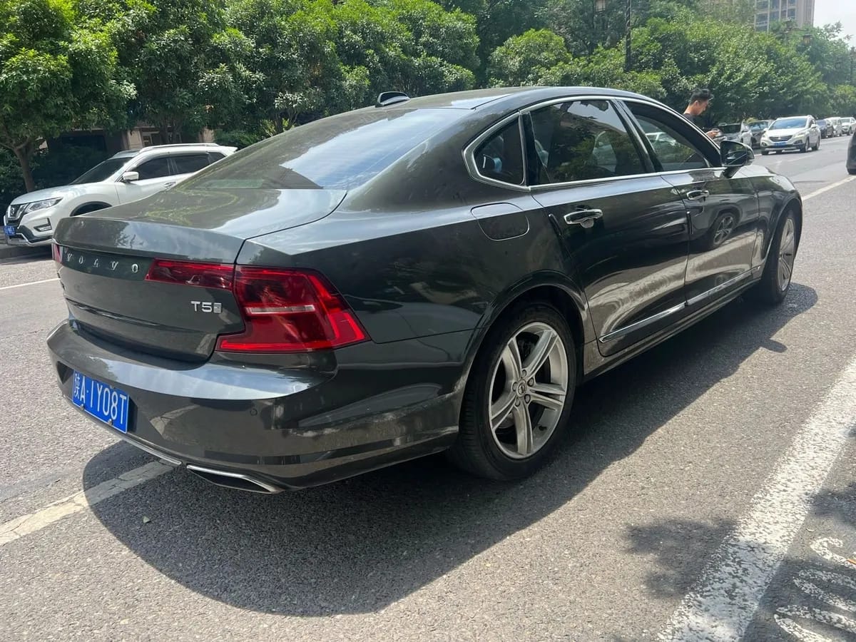 Volvo S90 2019 T5 4