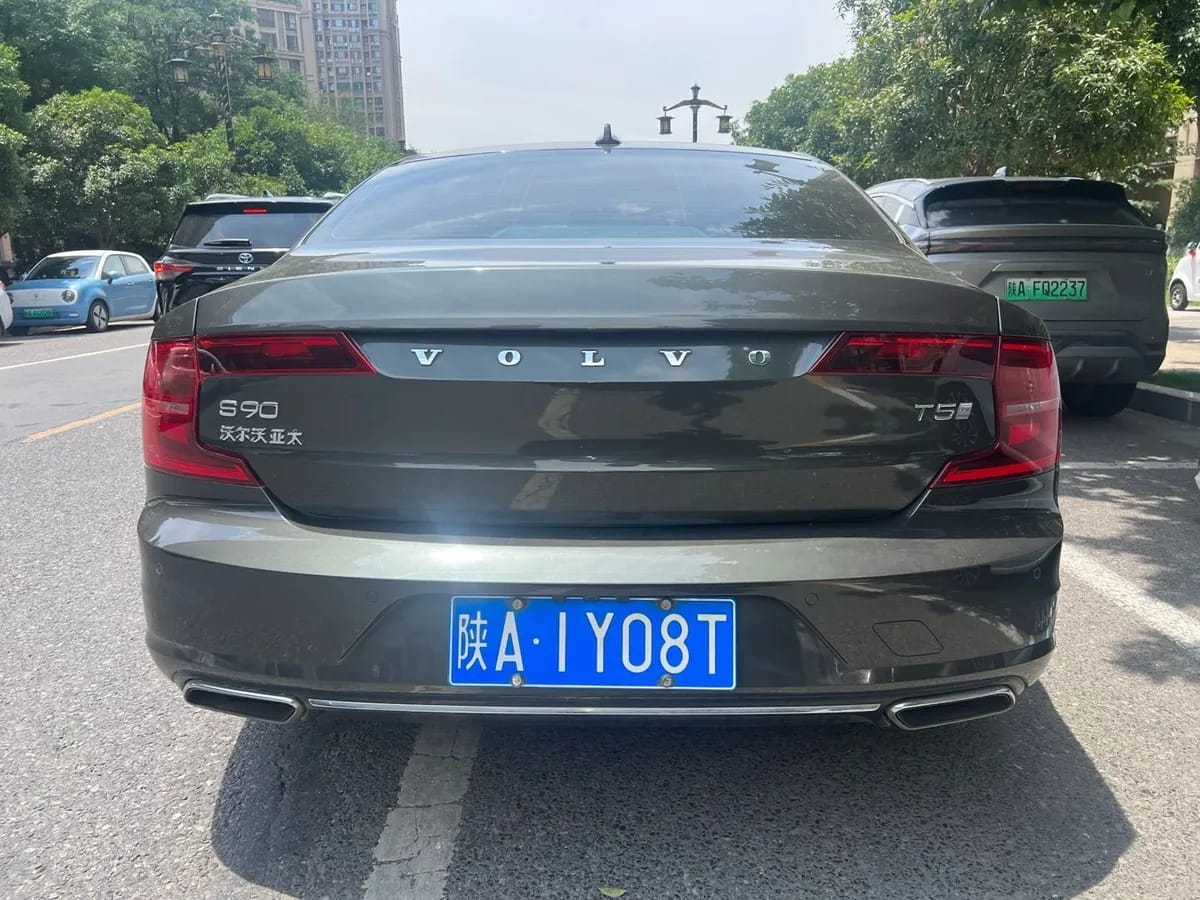 Volvo S90 2019 T5 5