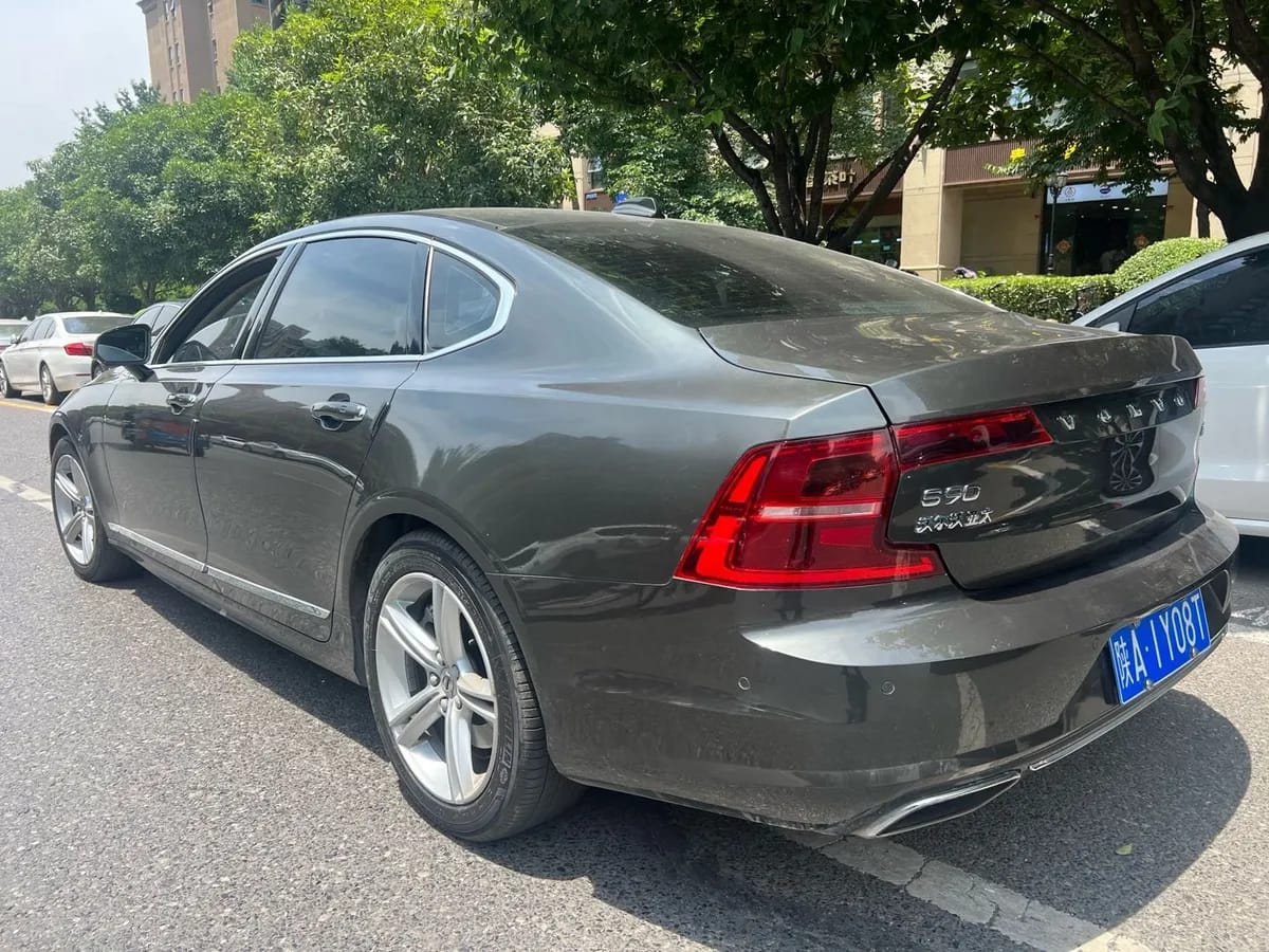 Volvo S90 2019 T5 6