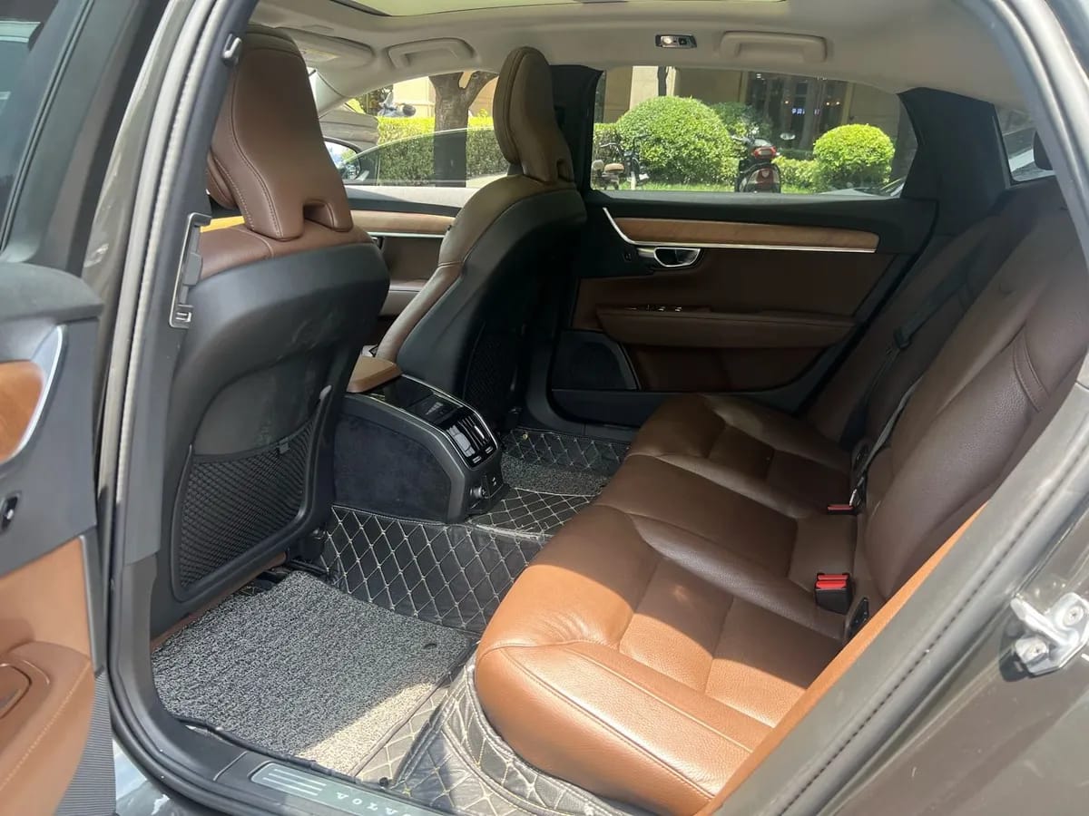 Volvo S90 2019 T5 8