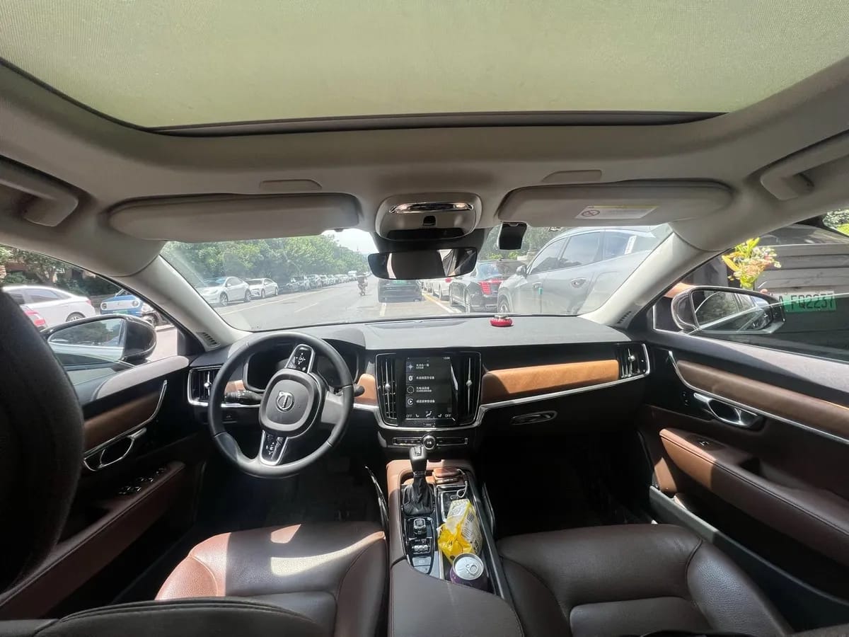 Volvo S90 2019 T5 9
