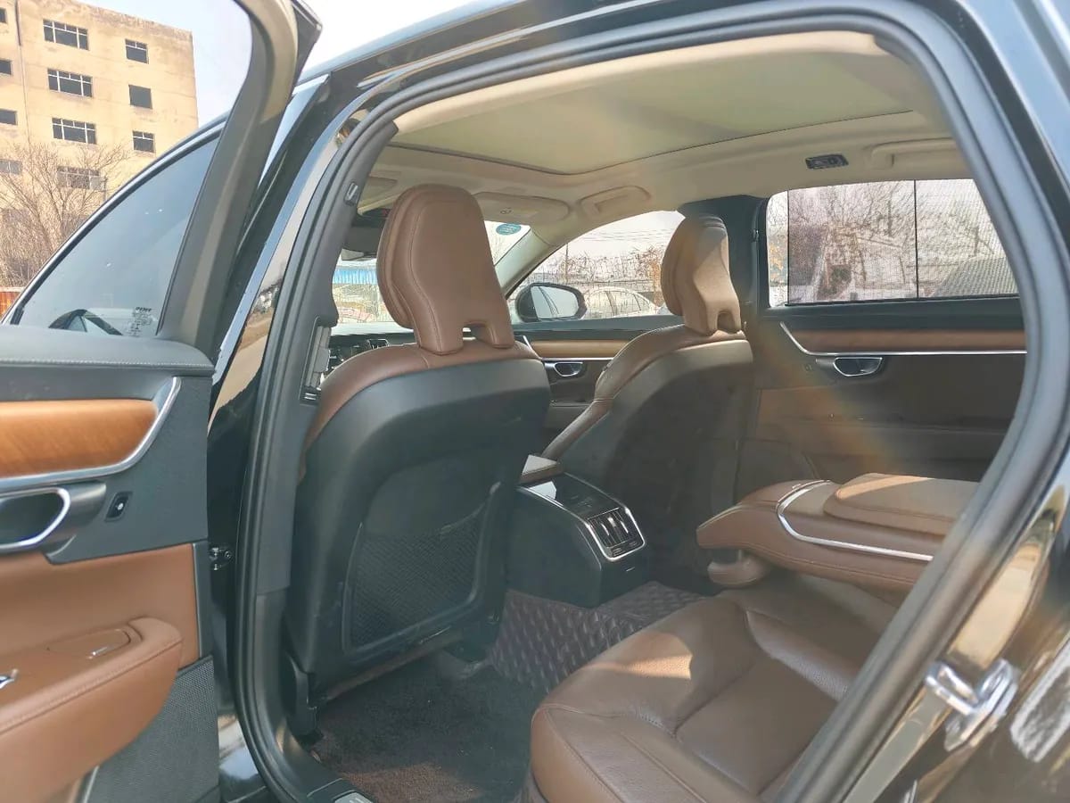 Volvo S90 2020 T5 4