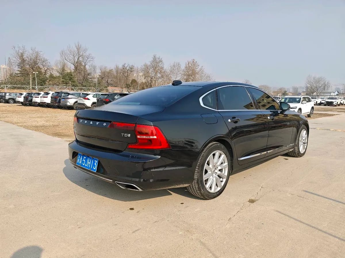 Volvo S90 2020 T5 6