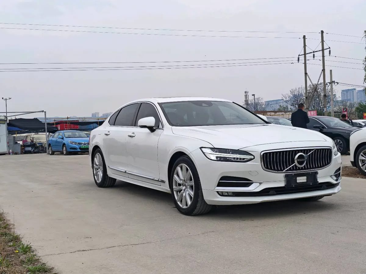 Volvo S90 2020 T5