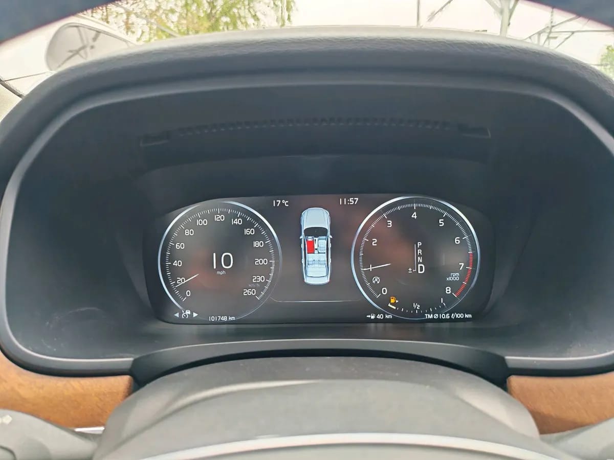 Volvo S90 2020 T5 10