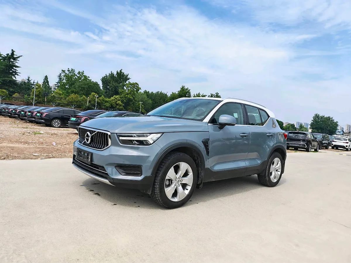 Volvo XC40 2022 T4
