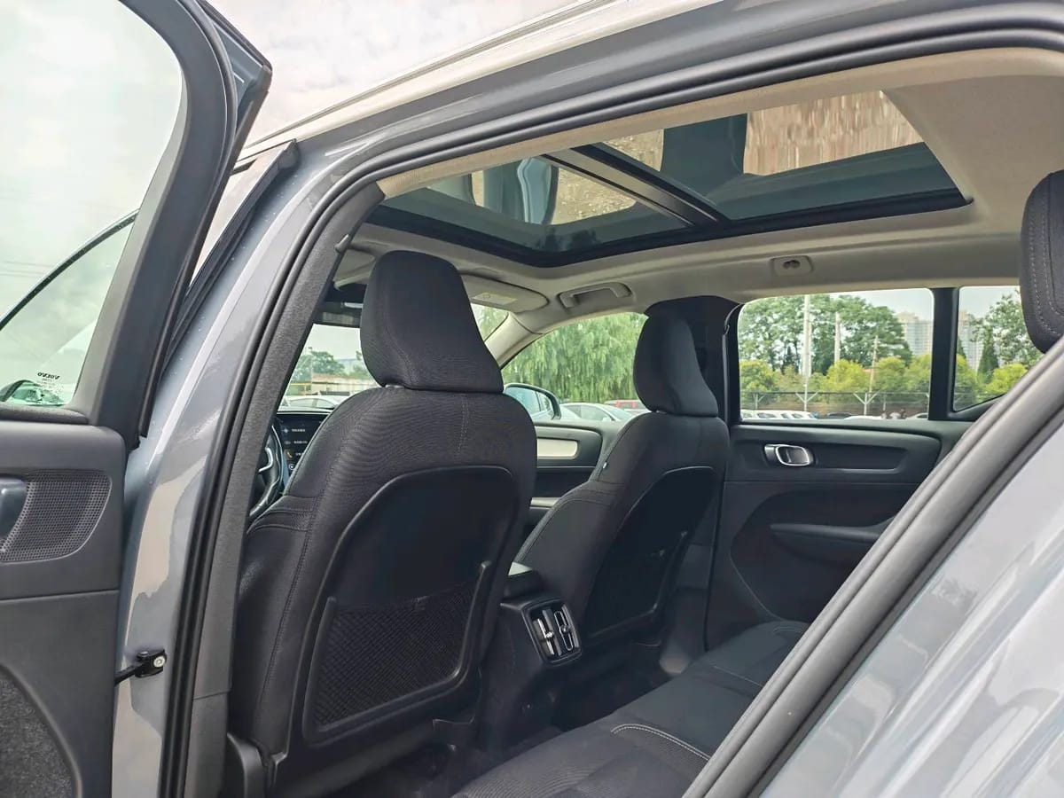 Volvo XC40 2022 T4 5