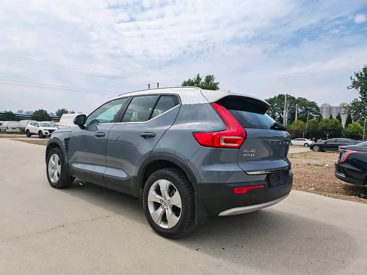 Volvo XC40 2022 T4 7