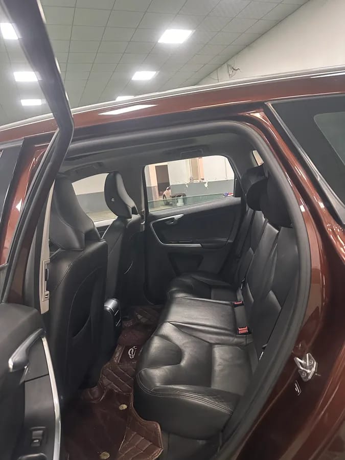 Volvo XC60 2016 T5 8