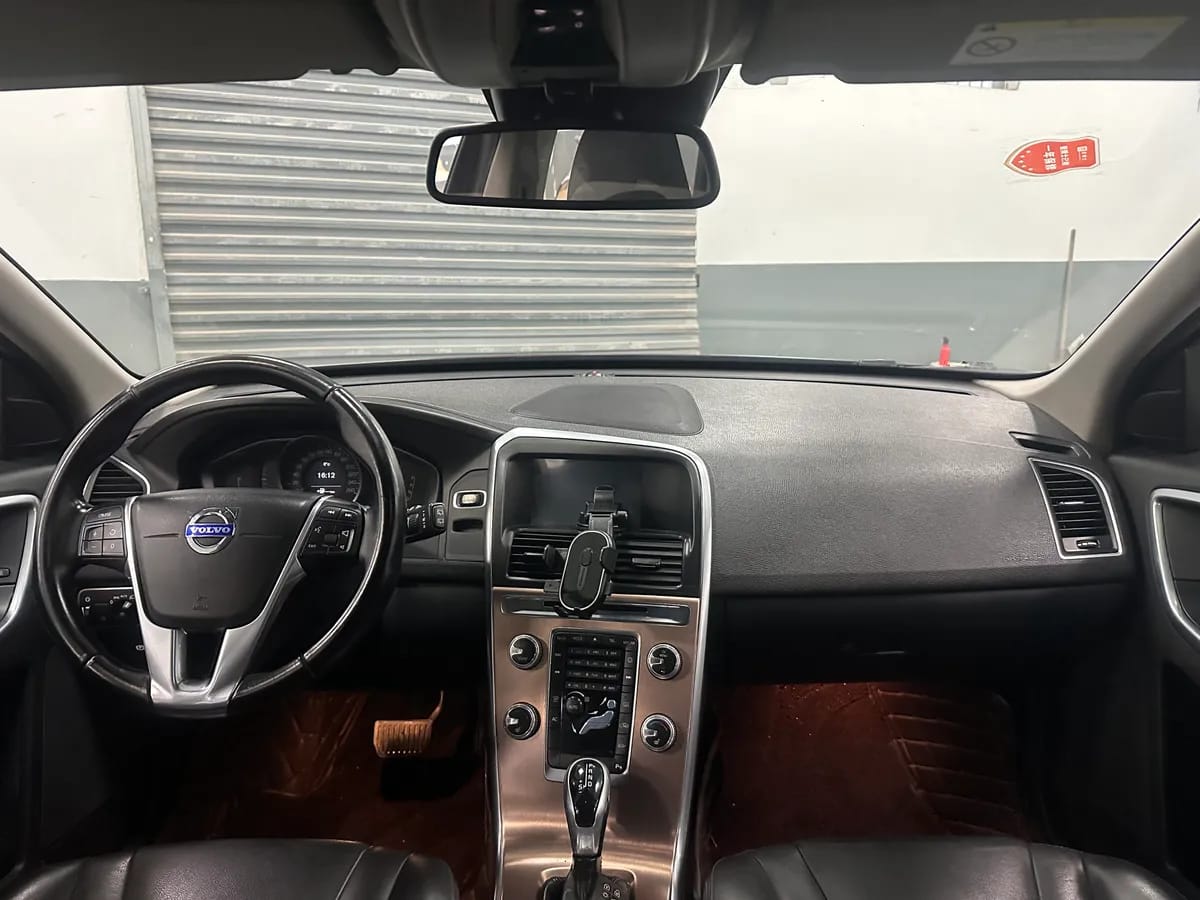 Volvo XC60 2016 T5 9