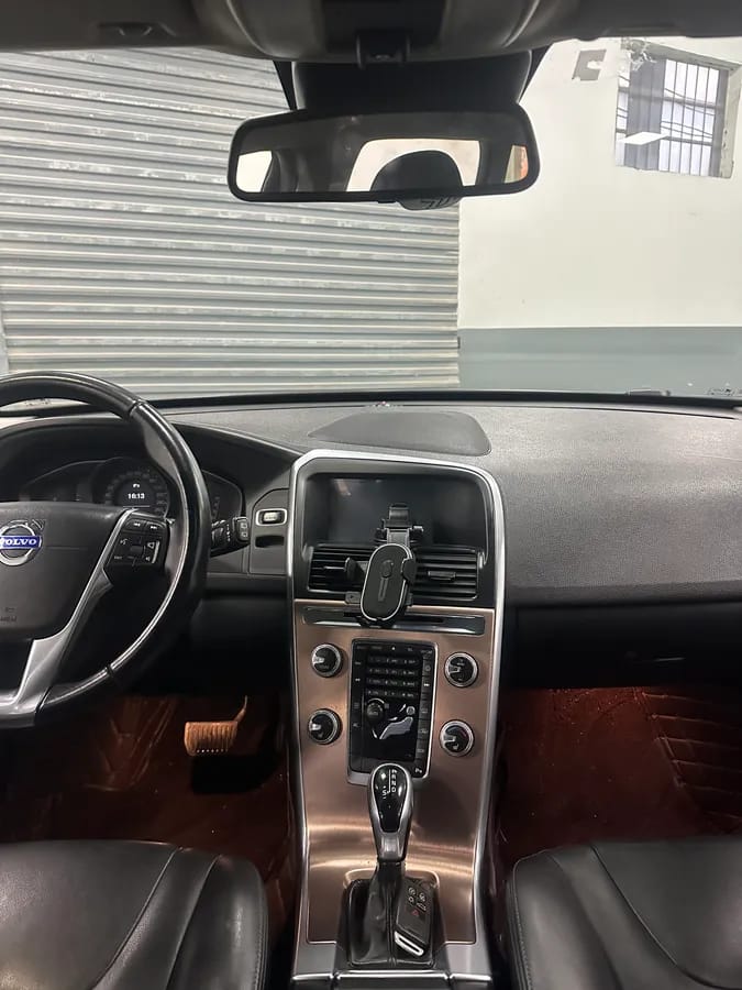 Volvo XC60 2016 T5 10